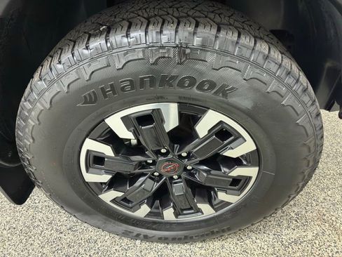 Used 2023 Nissan Frontier PRO-4X w/ Pro Convenience Package image 17