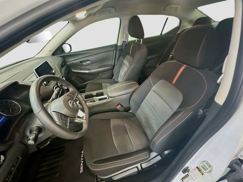 Used 2023 Nissan Sentra SR w/ Electronics Package FWD image 13