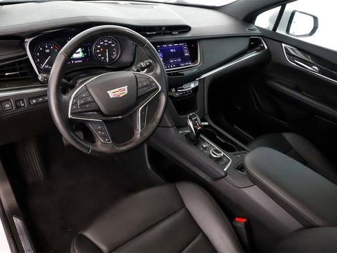 Used 2022 Cadillac XT5 Premium Luxury w/ Technology Package image 16