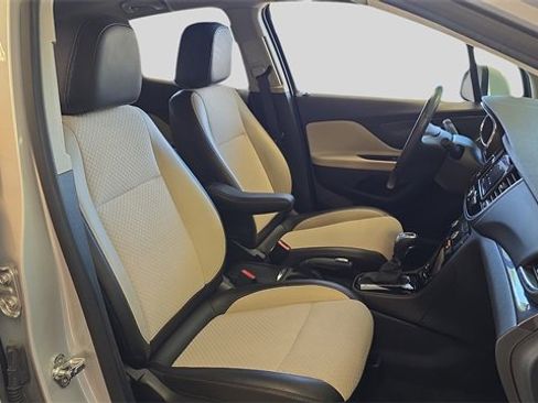 Used 2022 Buick Encore Preferred w/ Safety Package image 14