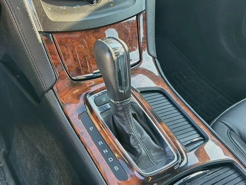 Used 2014 Lincoln MKS AWD w/ Equipment Group 101A image 19