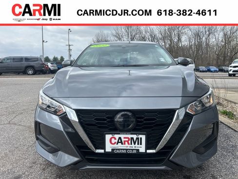 Used 2022 Nissan Sentra SV image 2