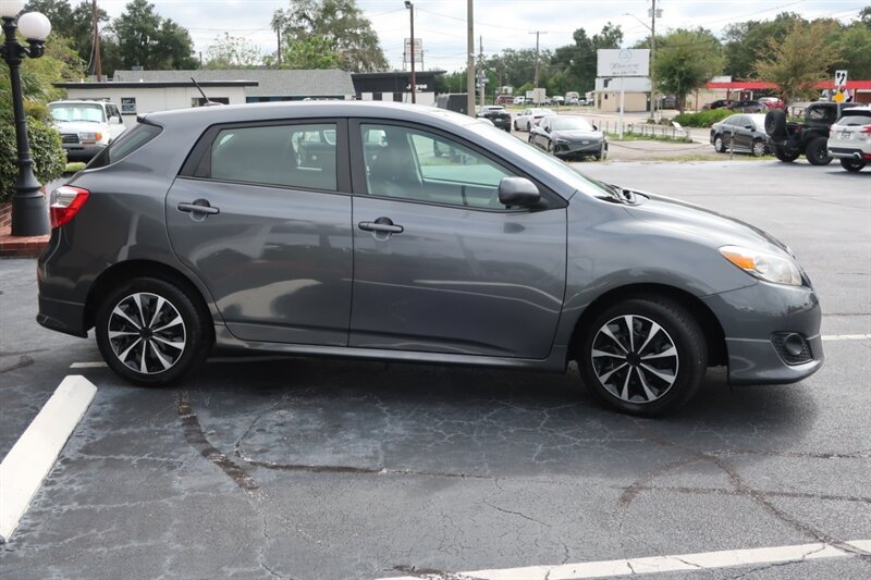 Used 2010 Toyota Matrix w/ PWR Pkg FWD image 4
