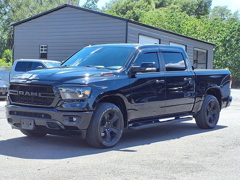 Used 2022 RAM 1500 Big Horn AWD/4WD image 3