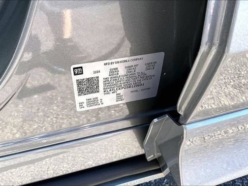 Used 2025 Buick Envista Avenir FWD image 32