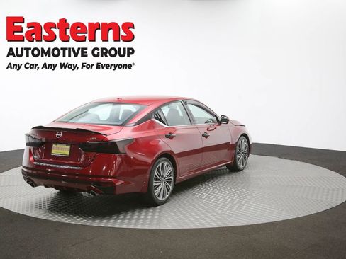 Used 2023 Nissan Altima 2.5 SL FWD image 40