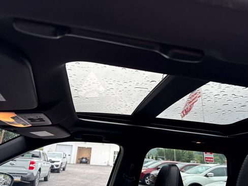 Used 2022 Mitsubishi Outlander SE AWD/4WD image 12