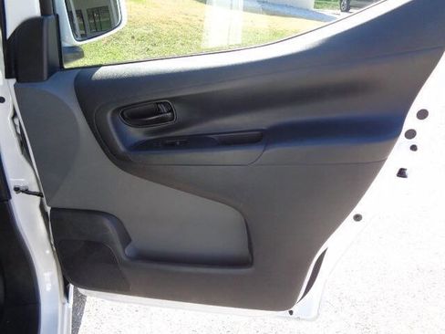 Used 2020 Nissan NV200 SV w/ Back Door Glass Package image 25