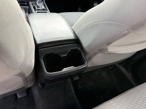 Used 2020 Toyota Tacoma SR5 RWD image 15