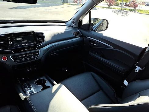 Used 2025 Honda Ridgeline RTL image 23