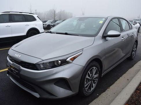Certified 2023 Kia Forte LXS image 7