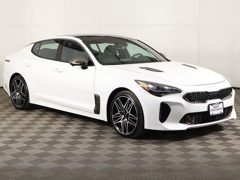 Used 2023 Kia Stinger GT2 image 2