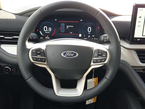 New 2026 Ford Explorer Active w/ Active Comfort Package RWD image 14