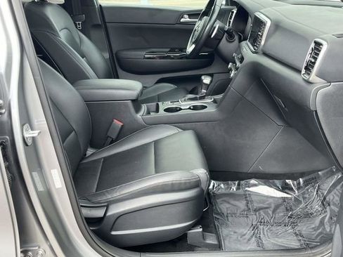 Used 2022 Kia Sportage Nightfall Edition w/ Nighfall AWD Premium Package image 28