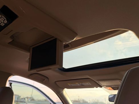 Used 2016 Honda Pilot Touring image 18