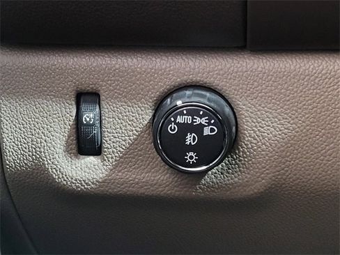 Used 2020 GMC Canyon SLE w/ SLE Convenience Package image 38