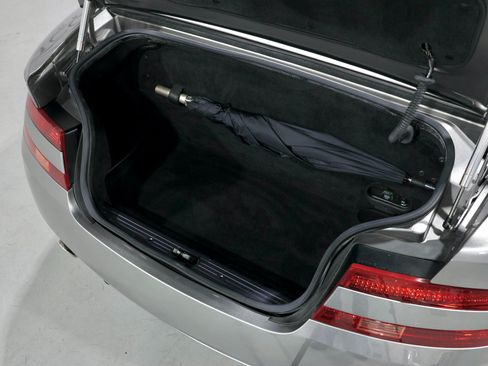 Used 2008 Aston Martin DB9 Volante RWD image 43