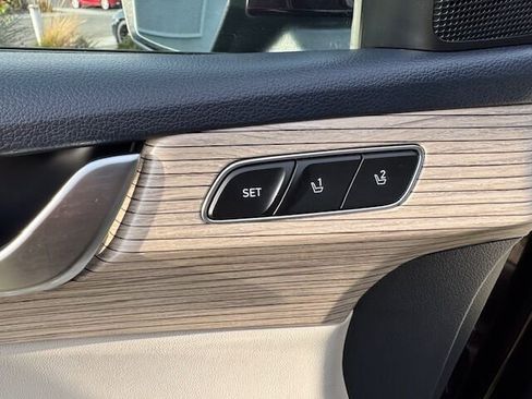 Used 2022 Hyundai Palisade Limited image 14