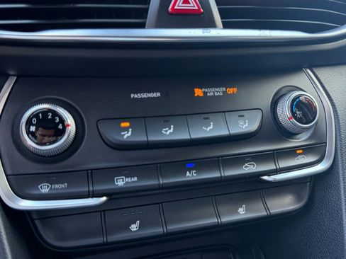 Used 2020 Hyundai Santa Fe SEL FWD image 21