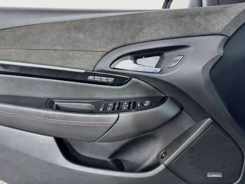 Used 2016 Chevrolet SS RWD image 23