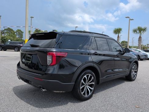 Used 2024 Ford Explorer ST-Line w/ Class IV Trailer Tow Package RWD image 5