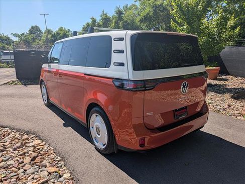 Used 2025 Volkswagen ID. Buzz Pro S Plus AWD/4WD image 3
