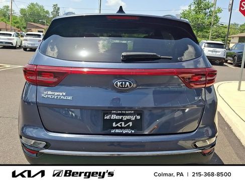 Used 2020 Kia Sportage EX w/ EX Technology Package AWD/4WD image 6