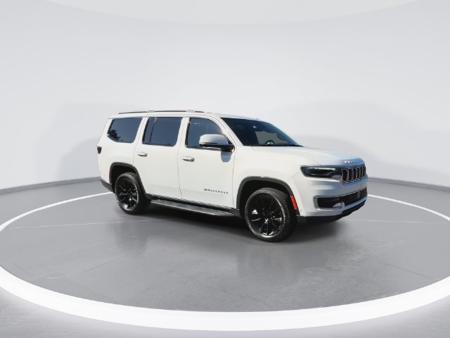 Used 2022 Jeep Wagoneer Series I w/ Convenience Group I AWD/4WD image 2