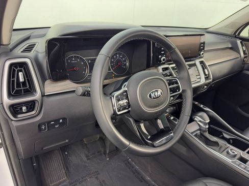 Used 2021 Kia Sorento EX w/ EX AWD X-Line Package image 13