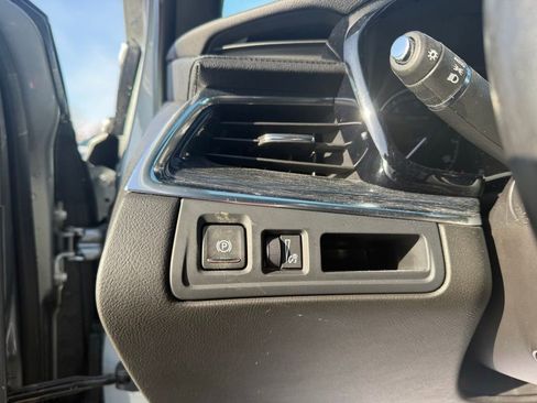 Certified 2023 Cadillac XT5 Premium Luxury image 21