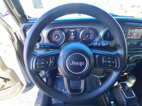 Used 2021 Jeep Wrangler Sport image 13