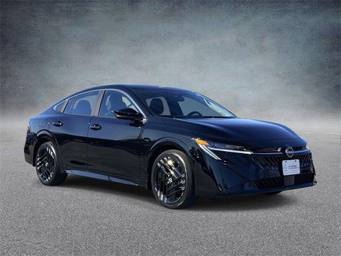 New 2026 Nissan Sentra SR w/ Floor Mat Package image 1