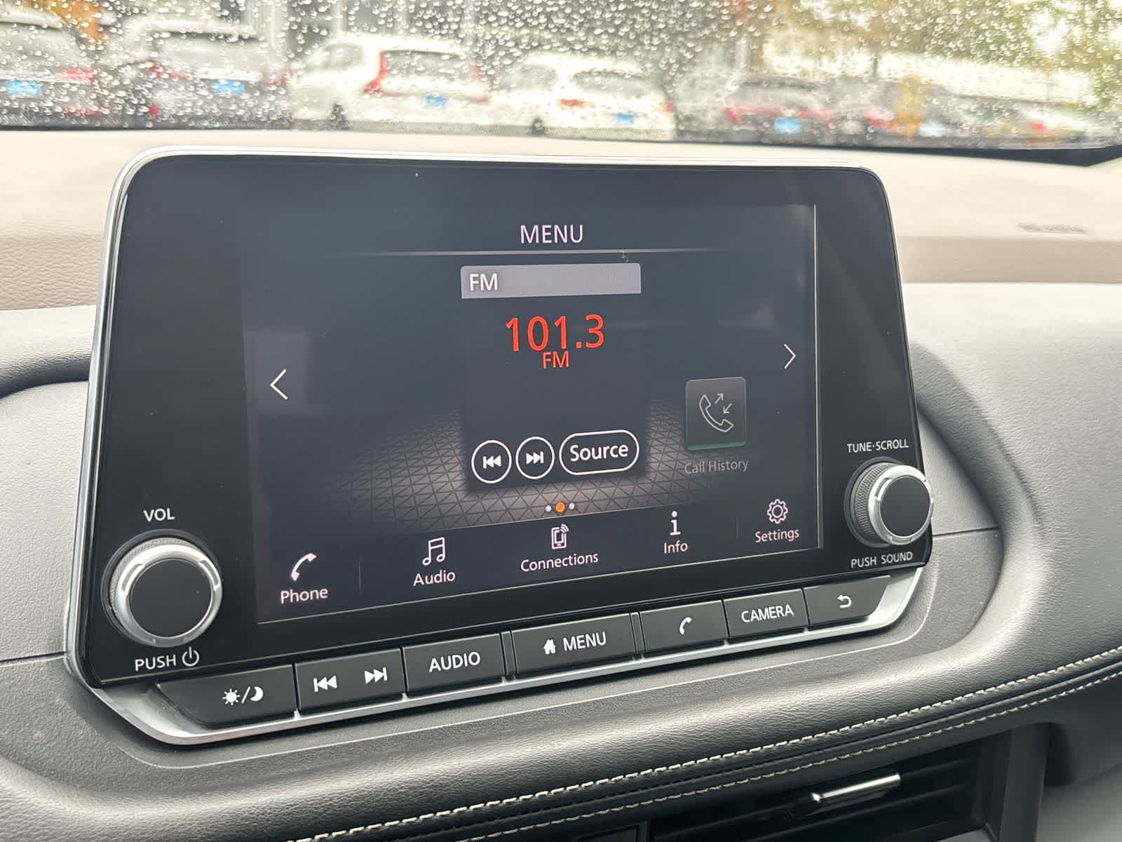 Used 2023 Nissan Rogue S AWD/4WD image 18