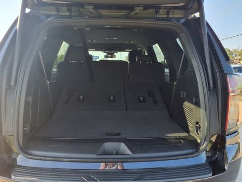 Used 2024 Chevrolet Tahoe LT RWD image 13