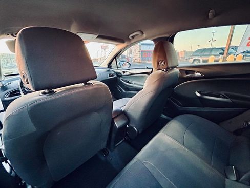 Used 2016 Chevrolet Cruze LS image 18