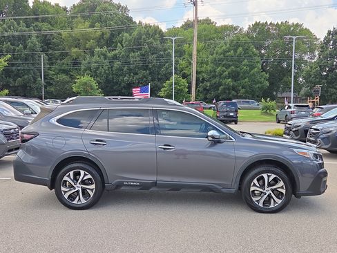 Certified 2022 Subaru Outback Touring XT w/ Popular Package #2 AWD/4WD image 2