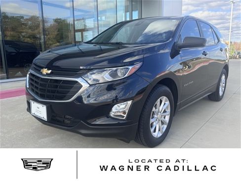 Used 2021 Chevrolet Equinox LS w/ LS Convenience Package image 1