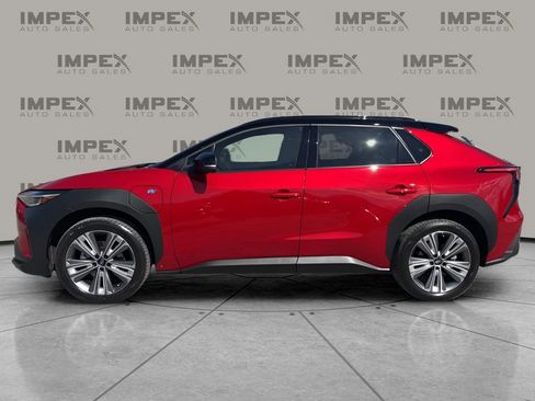 Used 2023 Subaru Solterra AWD image 2