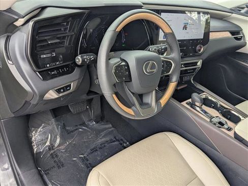 Used 2024 Lexus RX 350 w/ Technology Package AWD/4WD image 10