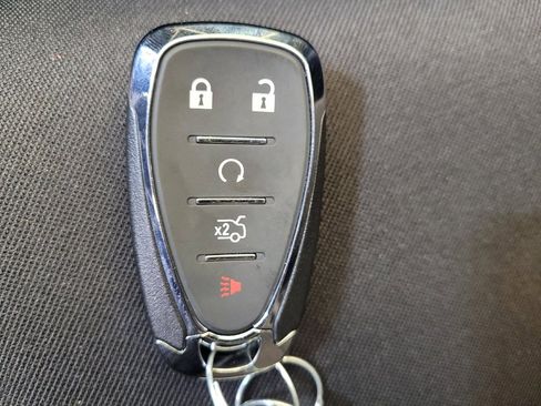 Used 2018 Chevrolet Malibu LT image 32