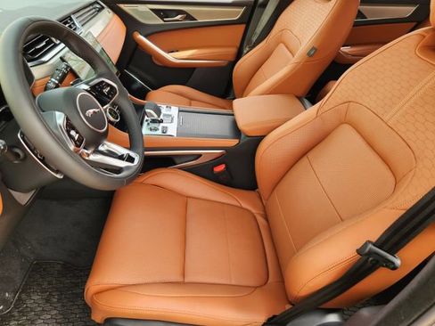 Used 2026 Jaguar F-PACE R-Dynamic S image 13