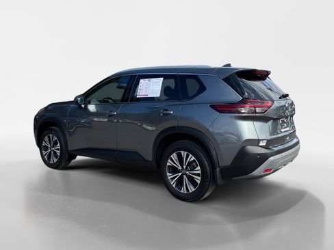 Used 2021 Nissan Rogue SV w/ Premium Package image 3