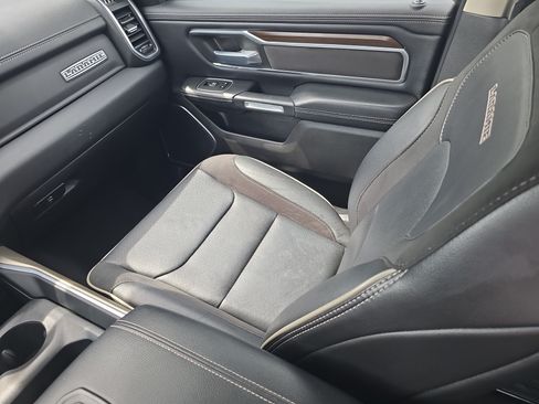 Used 2022 RAM 1500 Laramie AWD/4WD image 15