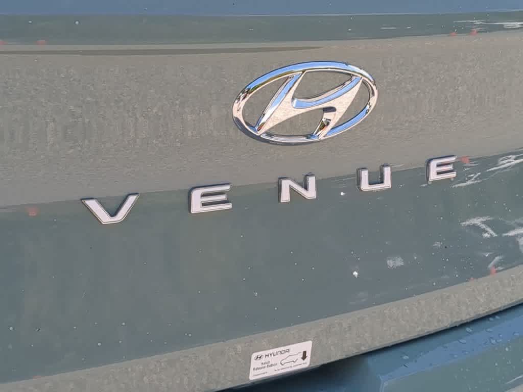 New 2026 Hyundai Venue SEL FWD image 13