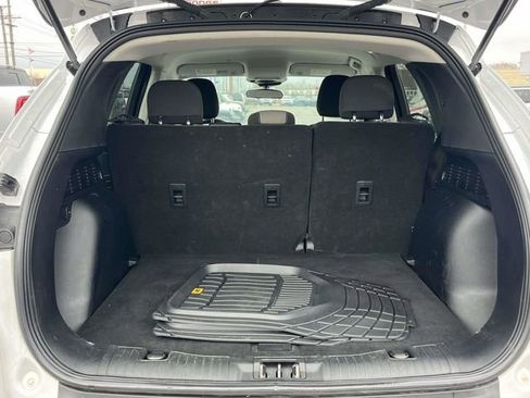 Used 2022 Ford Escape SE image 18