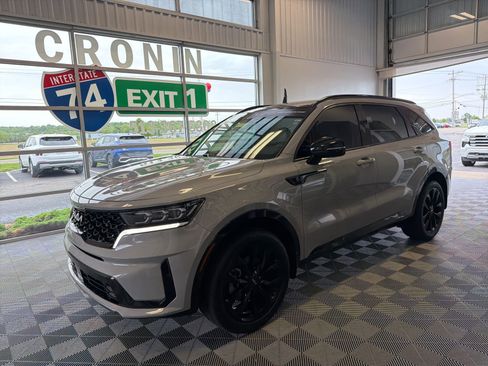 Used 2022 Kia Sorento SX AWD/4WD image 3