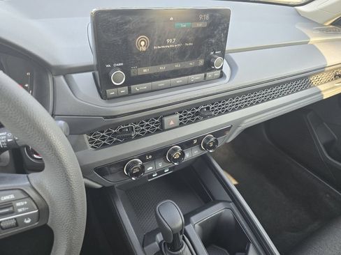 Certified 2025 Honda Accord LX image 25