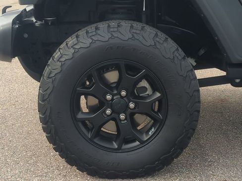 Used 2020 Jeep Wrangler Sport AWD/4WD image 10