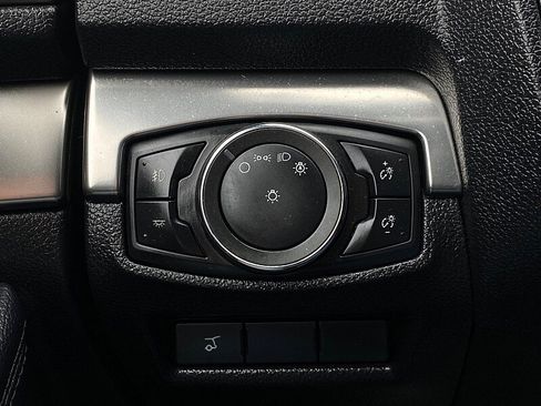 Certified 2018 Ford Explorer XLT w/ Equipment Group 202A image 53