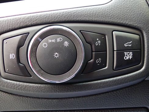 Used 2023 Ford Edge Titanium w/ Equipment Group 301A image 25